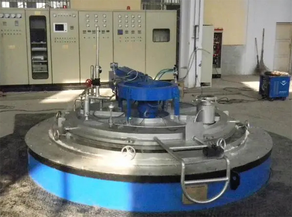 QPQ��ʽҺ�嵪��¯